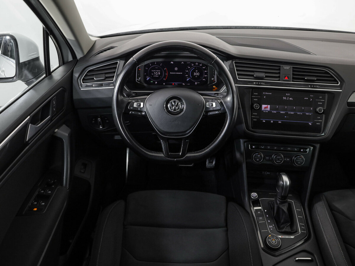 Volkswagen Tiguan 2019 года с пробегом. Фото: #10