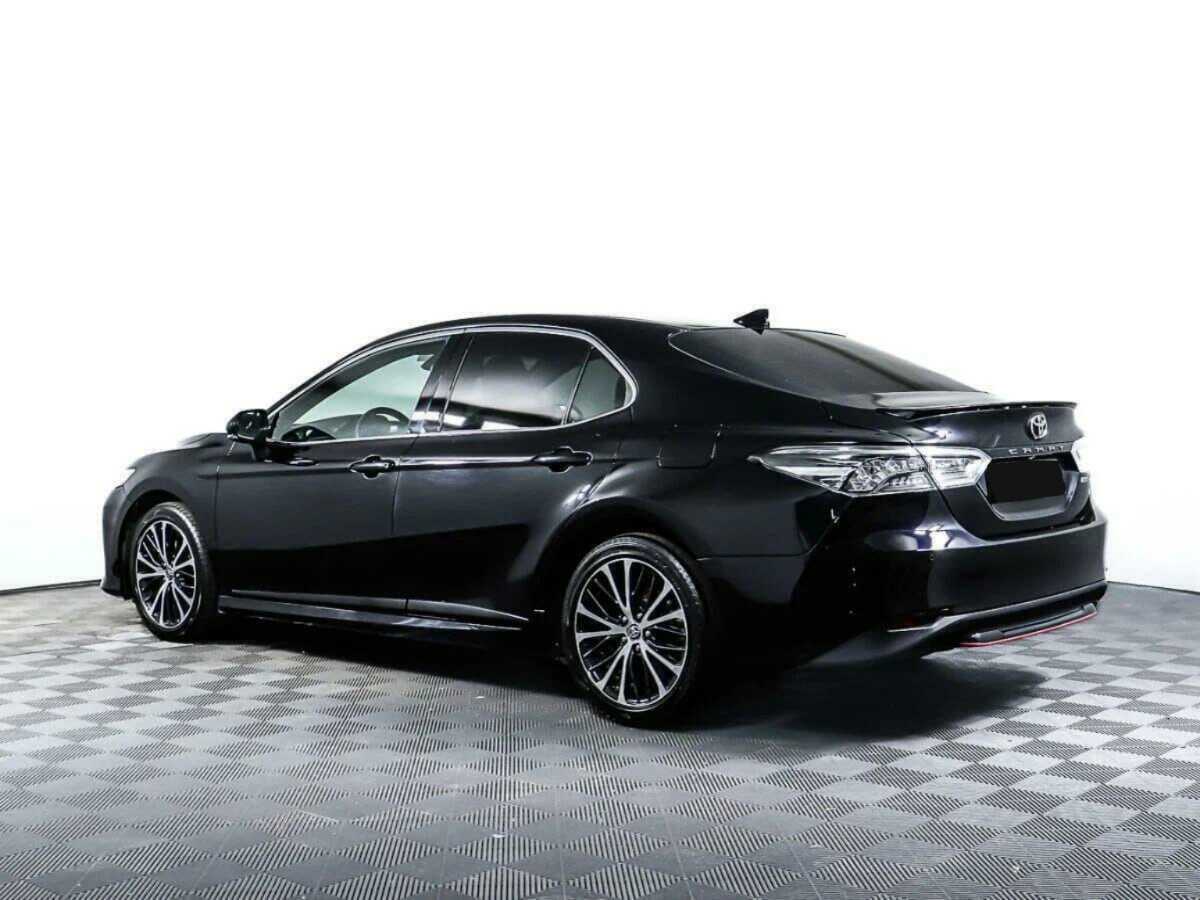 Toyota Camry 2020 года с пробегом. Фото: #6
