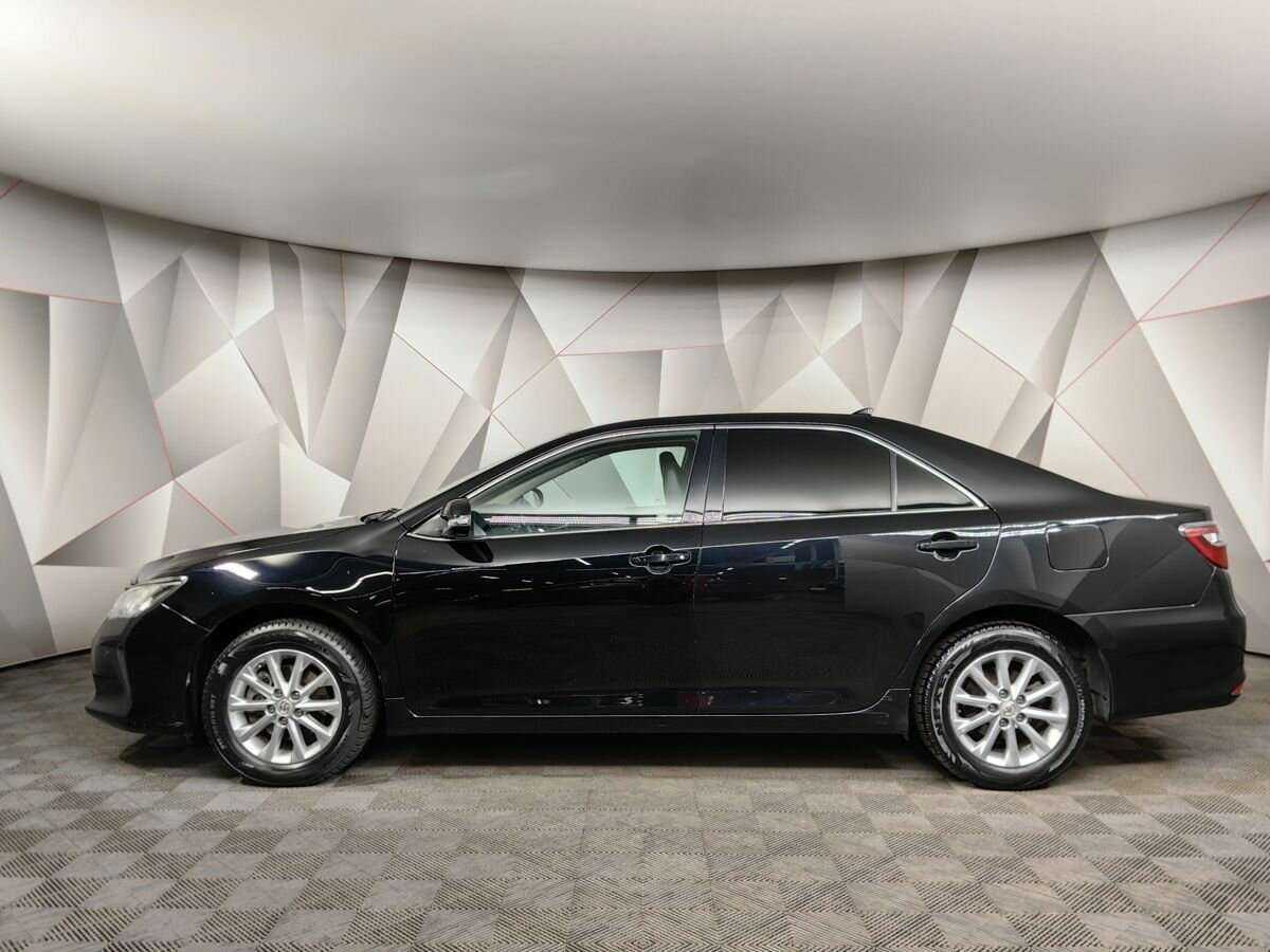 Toyota Camry 2017 года с пробегом. Фото: #4
