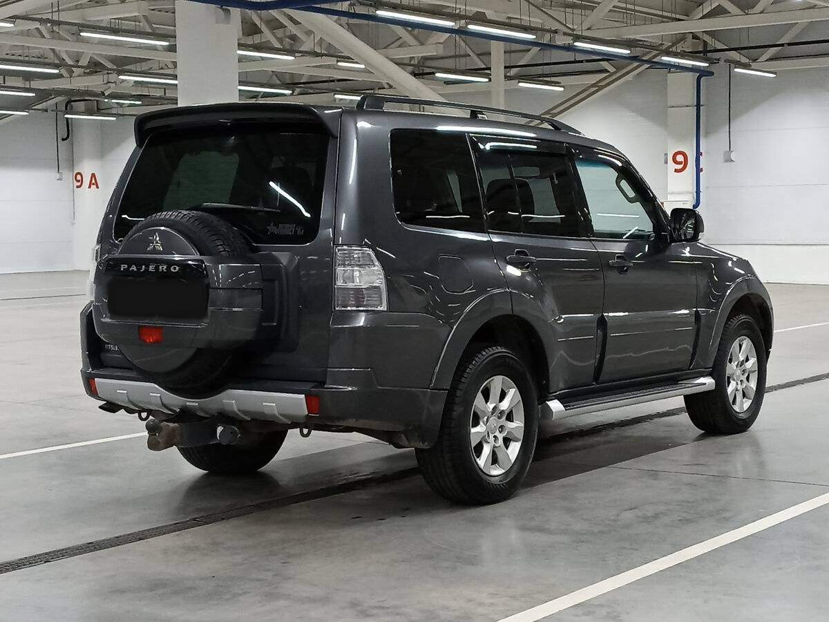 Mitsubishi Pajero 2012 года с пробегом. Фото: #4