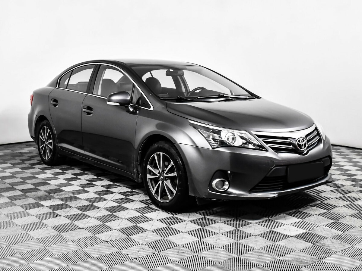 Toyota Avensis 2012 года с пробегом. Фото: #2