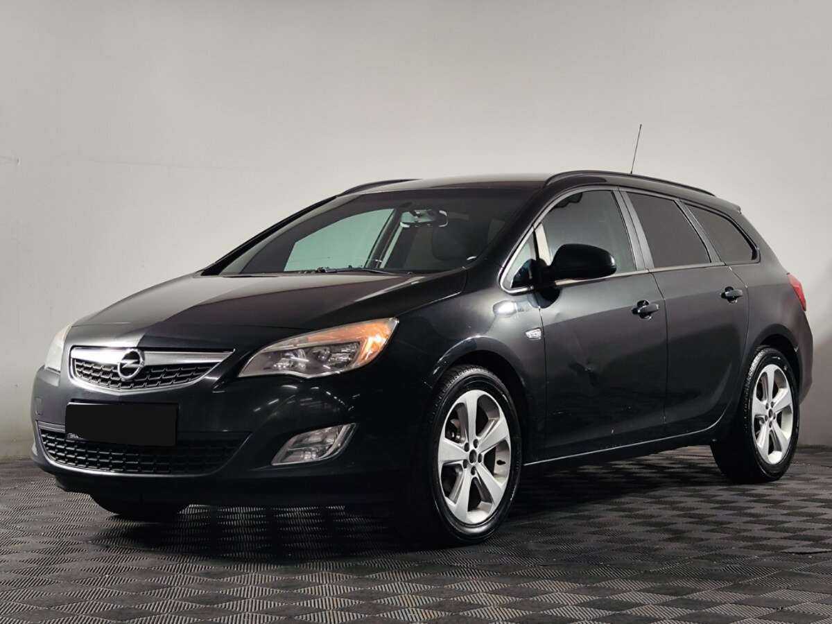 Opel Astra 2012 года с пробегом. Посмотреть фото