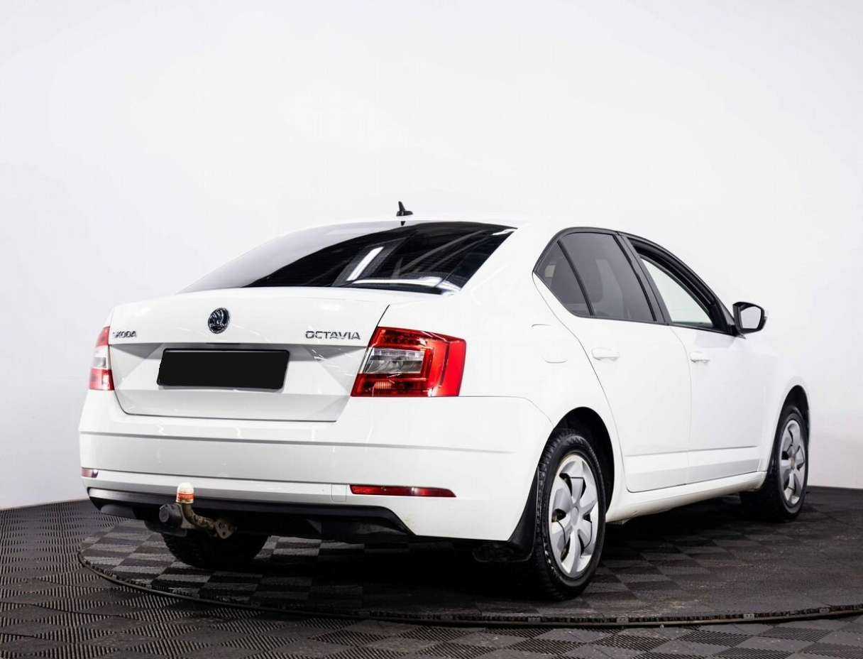 Skoda Octavia 2019 года с пробегом. Фото: #5