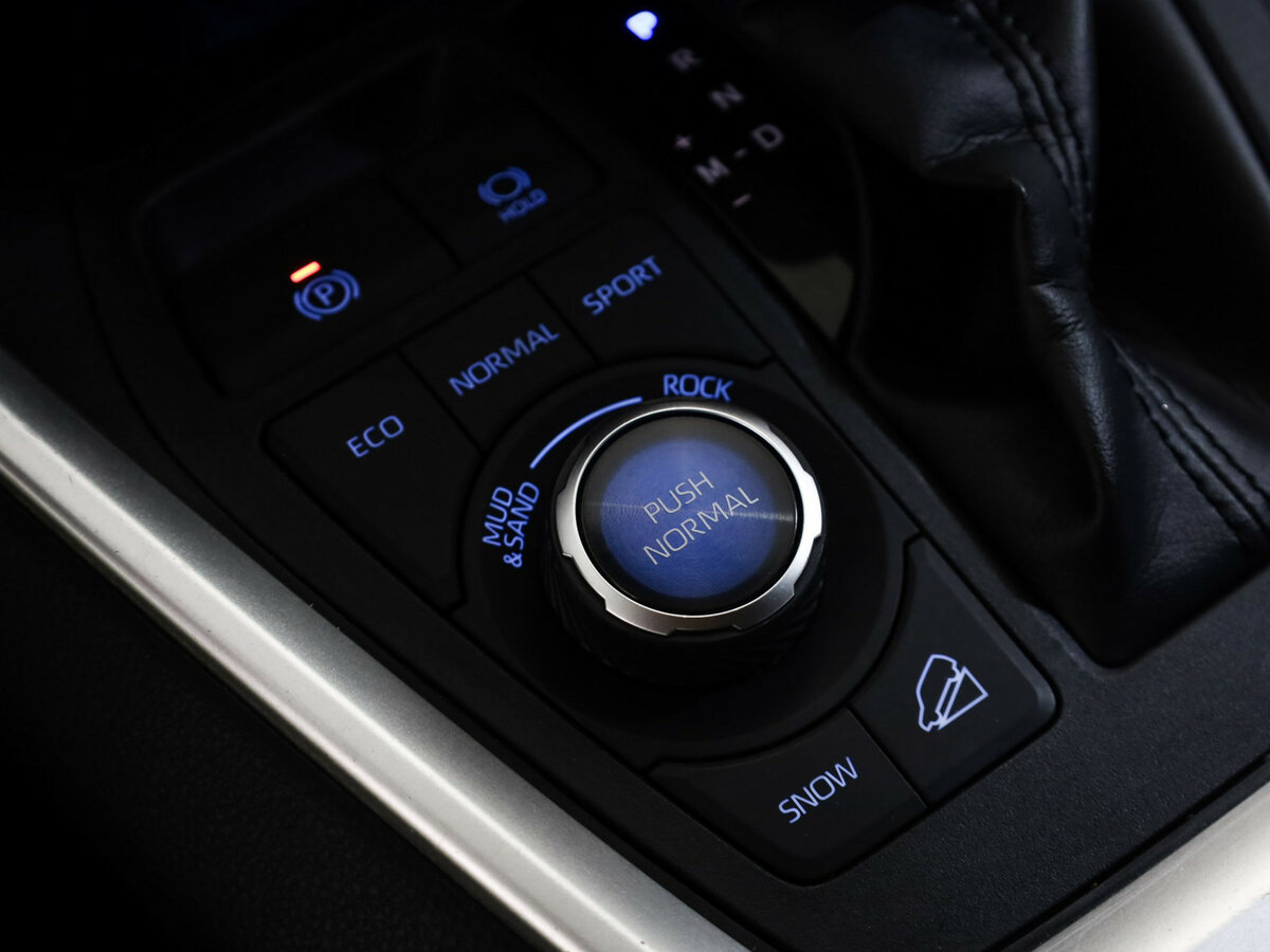 Toyota RAV4 2019 года с пробегом. Фото: #16