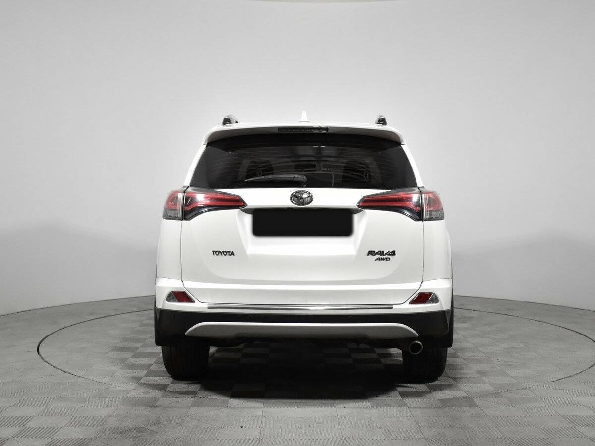 Toyota RAV4 2018 года с пробегом. Фото: #5