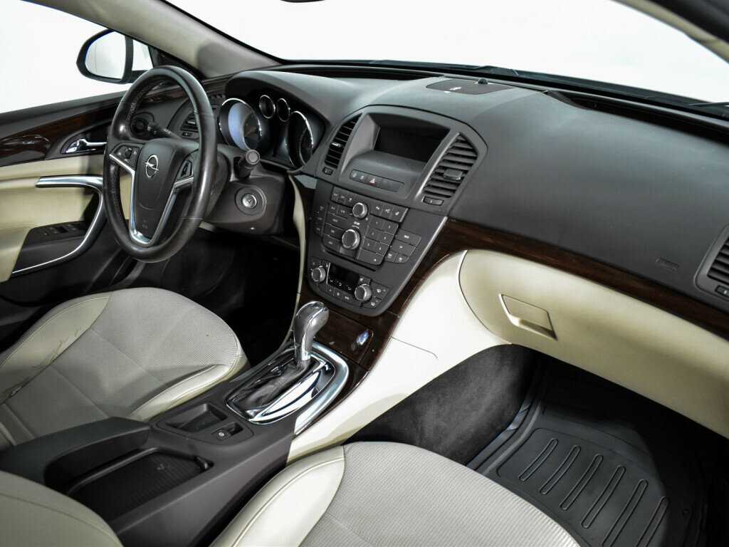 Opel Insignia 2012 года с пробегом. Фото: #11