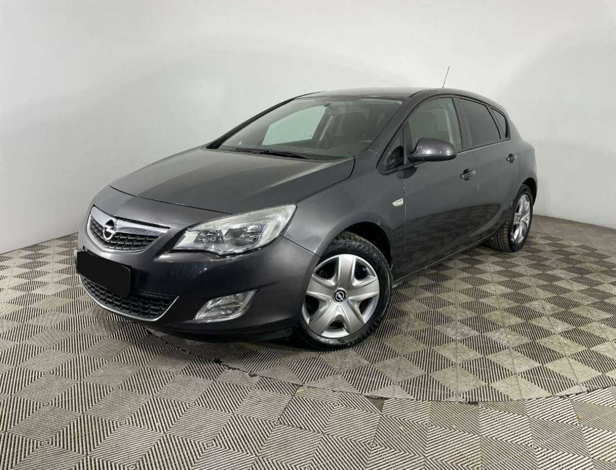 Opel Astra 2012 года с пробегом. Фото: #0