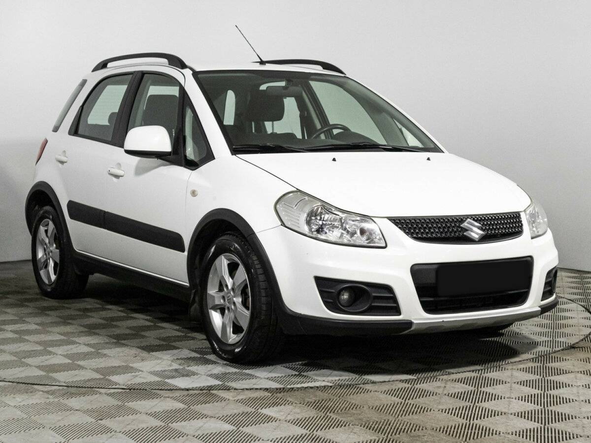 Suzuki SX4 2013 года с пробегом. Фото: #1