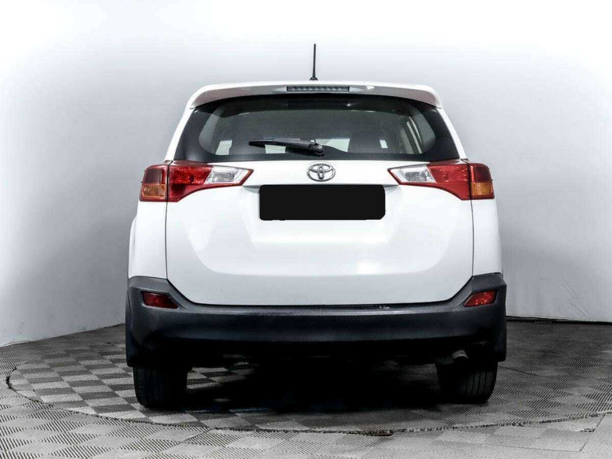 Toyota RAV4 2015 года с пробегом. Фото: #4
