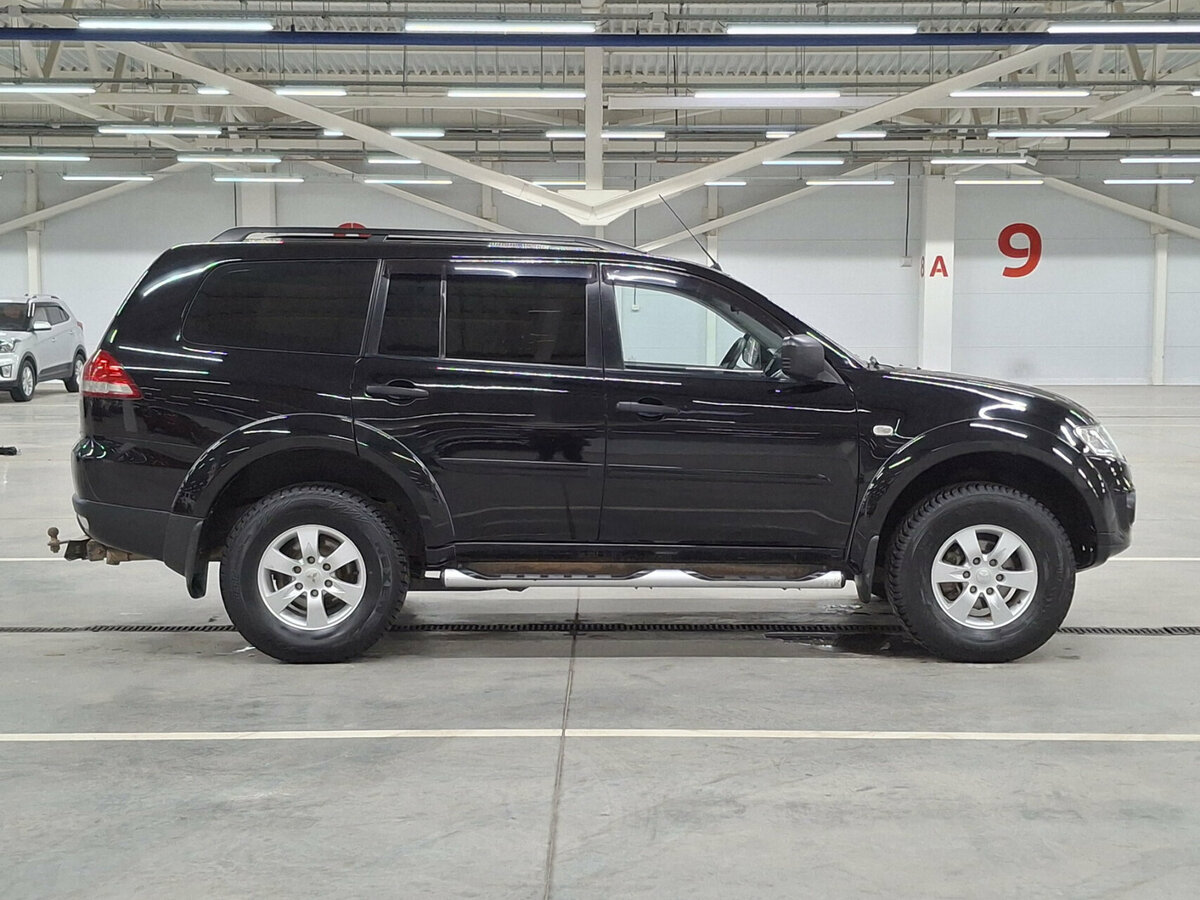 Mitsubishi Pajero Sport 2014 года с пробегом. Фото: #3