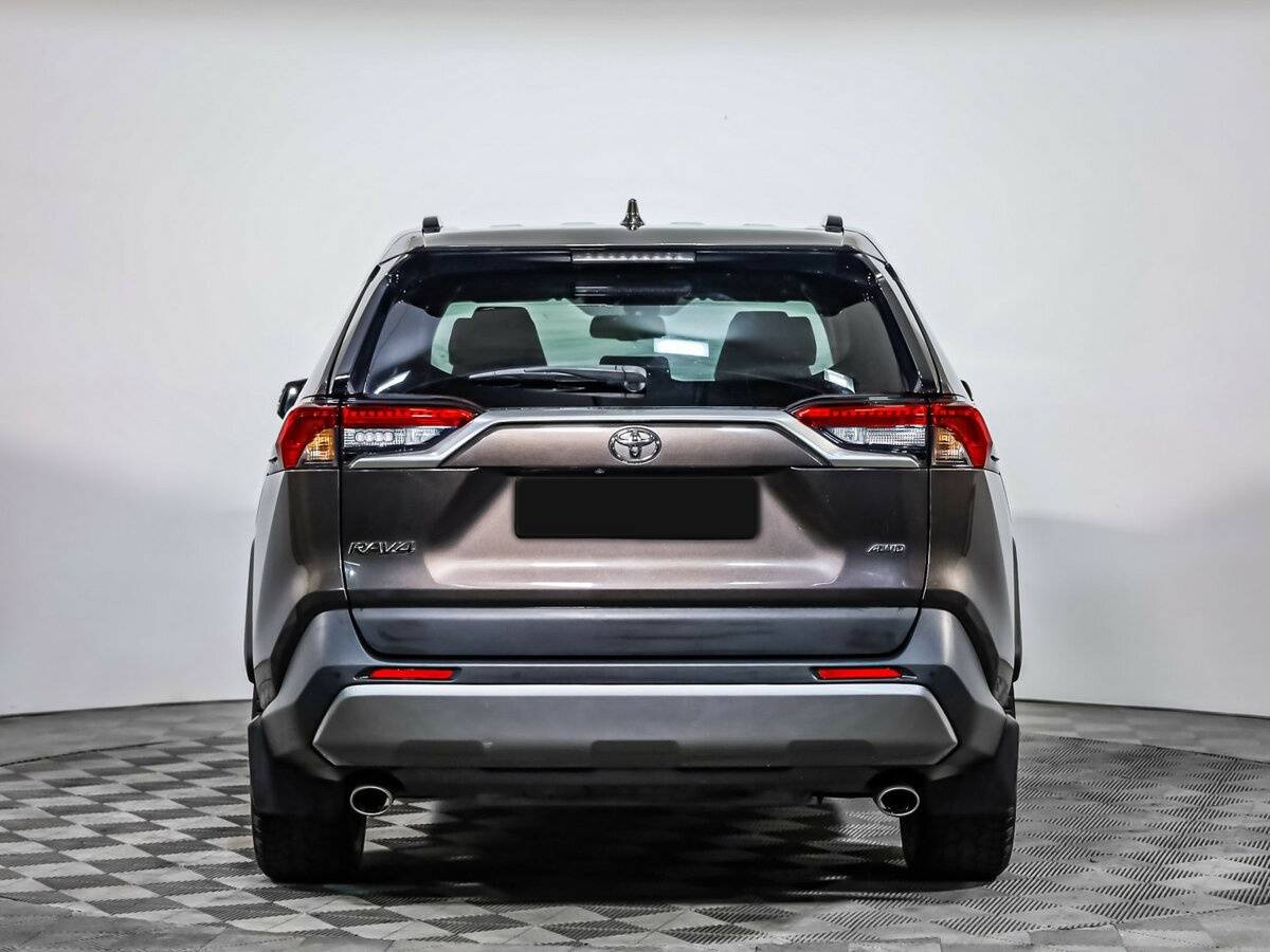 Toyota RAV4 2019 года с пробегом. Фото: #5