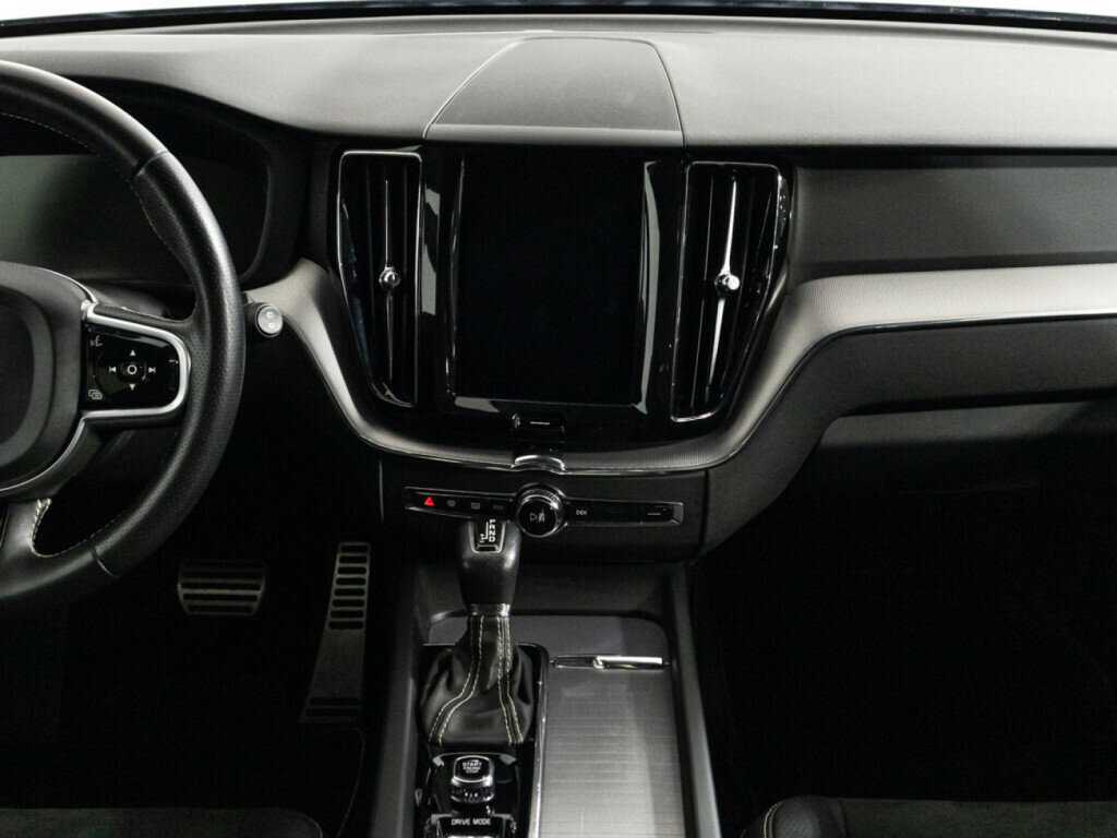 Volvo XC60 2018 года с пробегом. Фото: #13