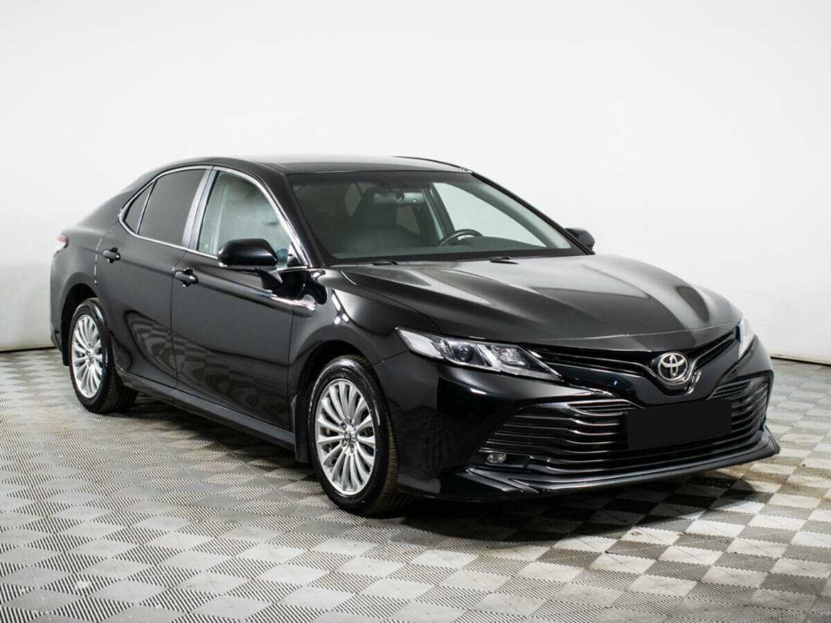 Toyota Camry 2020 года с пробегом. Фото: #2