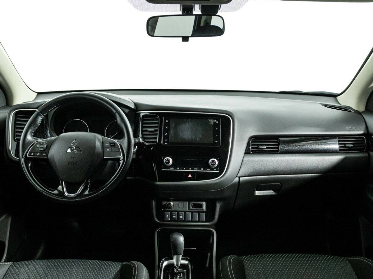 Mitsubishi Outlander 2021 года с пробегом. Фото: #12
