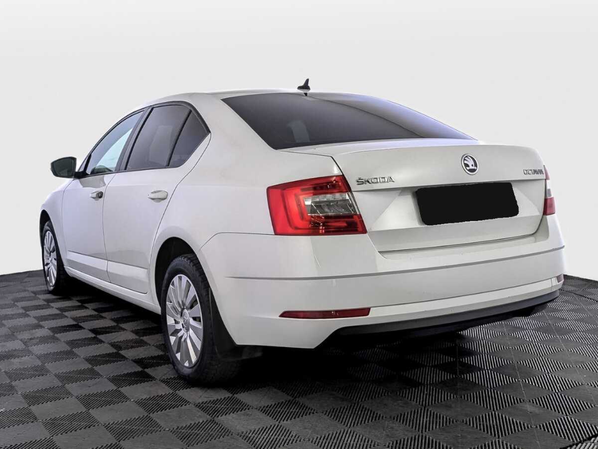Skoda Octavia 2017 года с пробегом. Фото: #6
