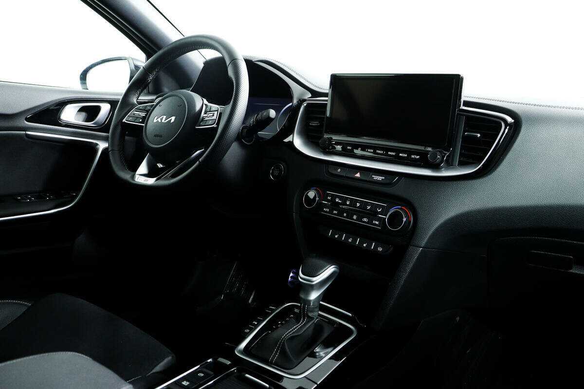 Kia Ceed 2021 года с пробегом. Фото: #8