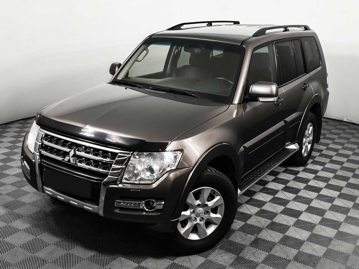 Mitsubishi Pajero 2015 года с пробегом. Фото: #13