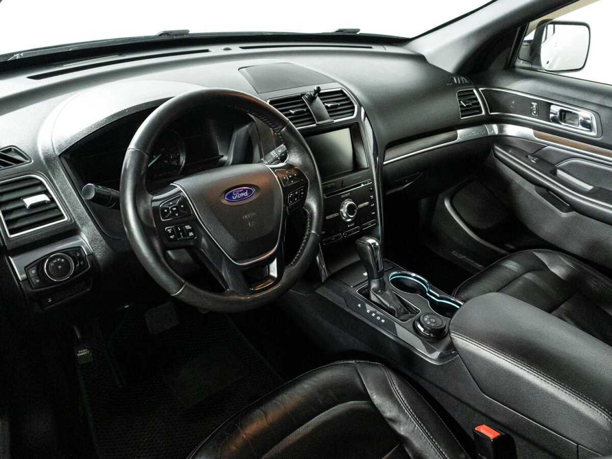 Ford Explorer 2015 года с пробегом. Фото: #10