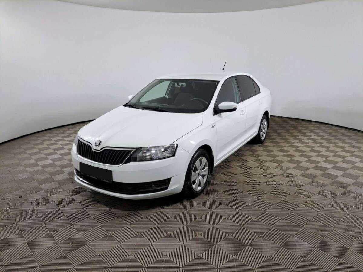 Skoda Rapid 2018 года с пробегом. Посмотреть фото
