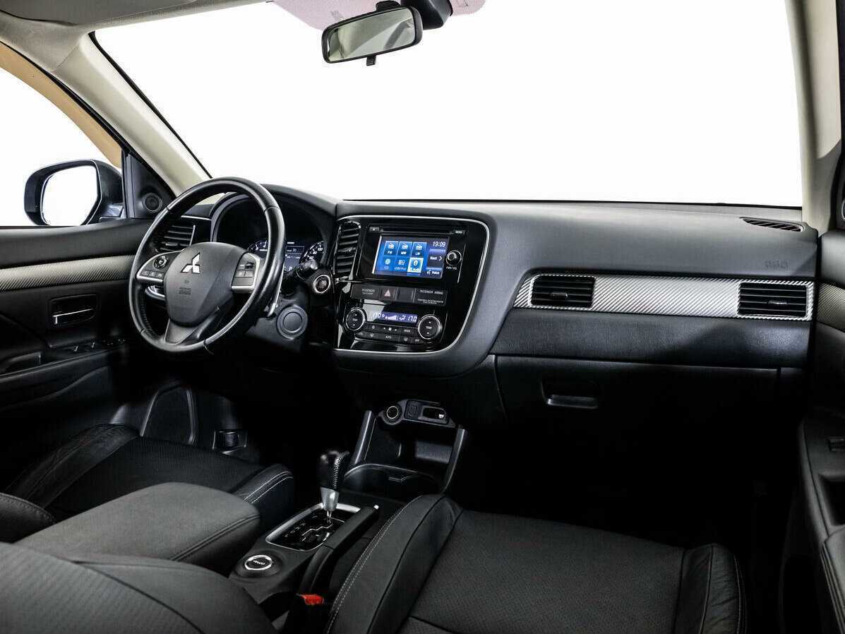 Mitsubishi Outlander 2014 года с пробегом. Фото: #8