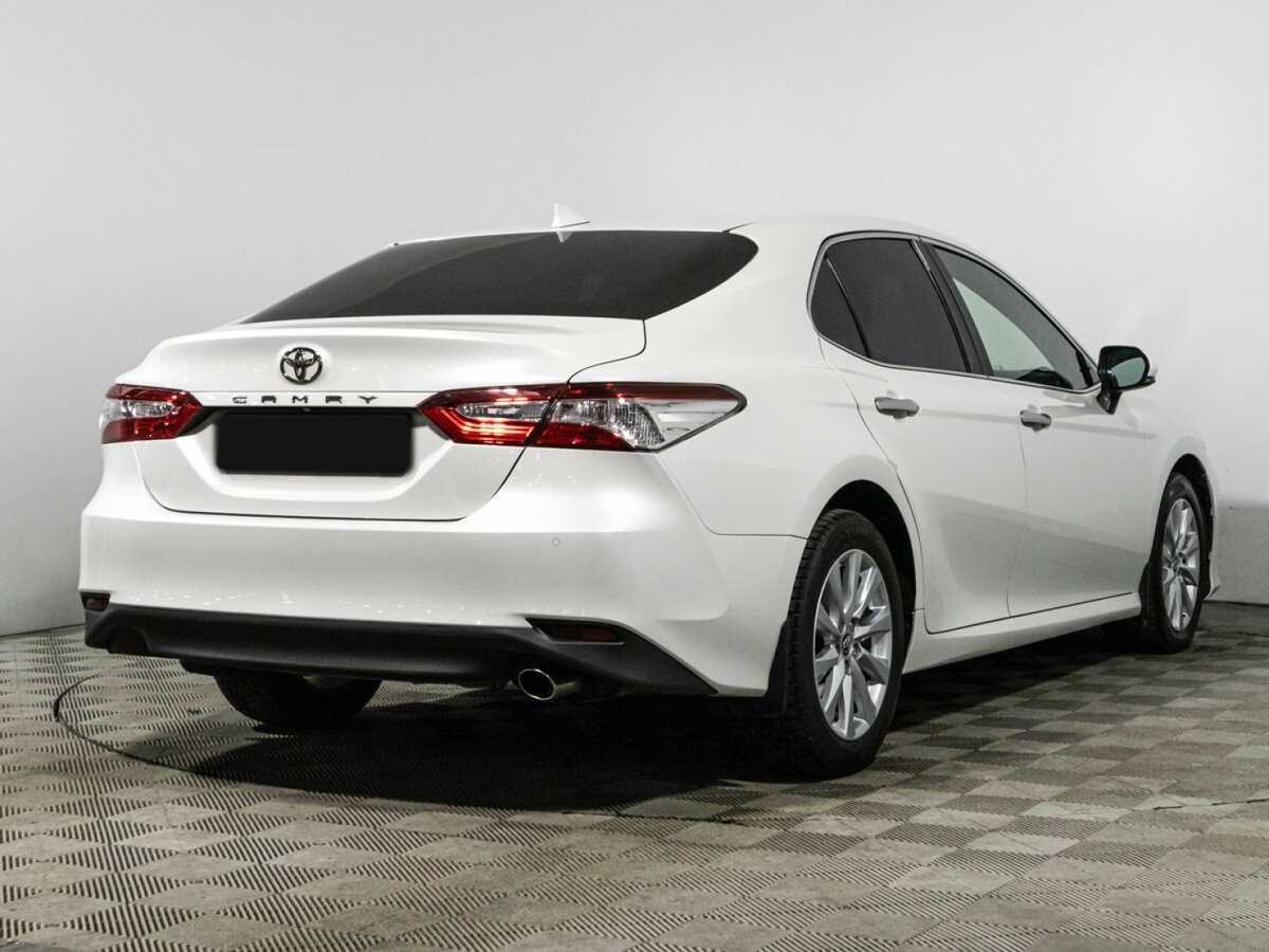 Toyota Camry 2019 года с пробегом. Фото: #4