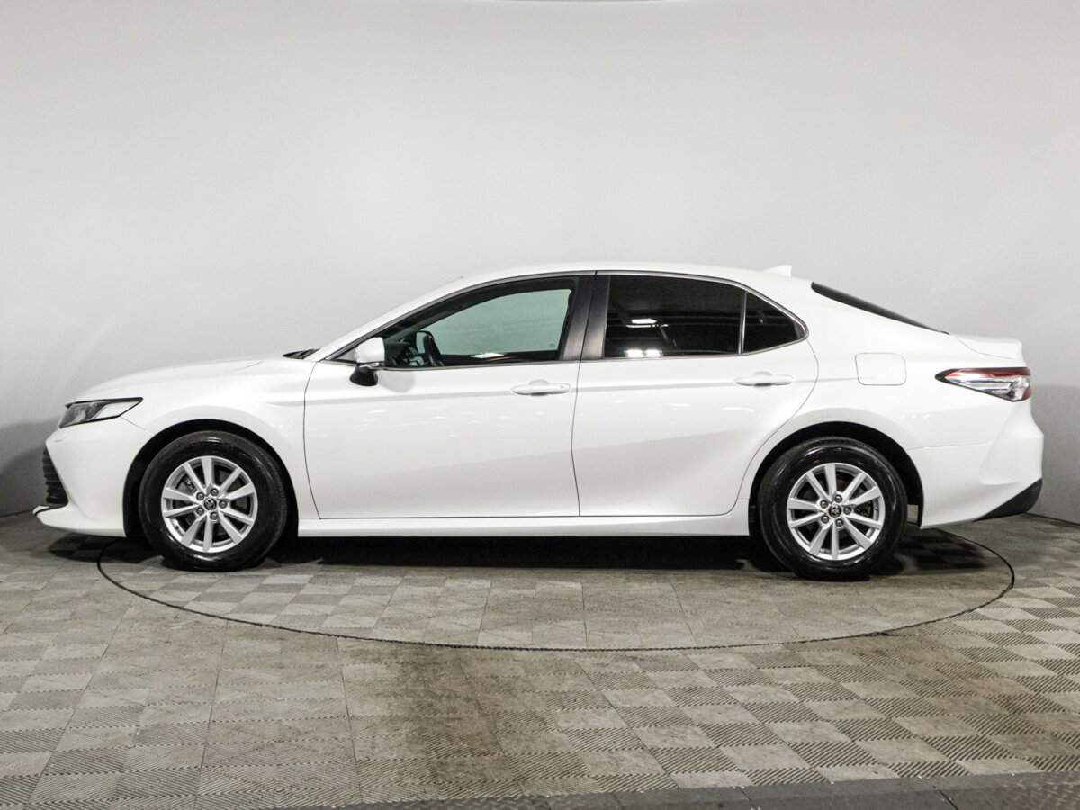 Toyota Camry 2020 года с пробегом. Фото: #7