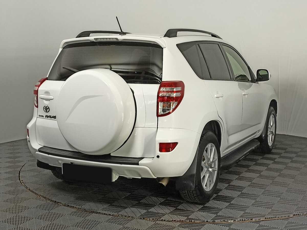 Toyota RAV4 2012 года с пробегом. Фото: #3
