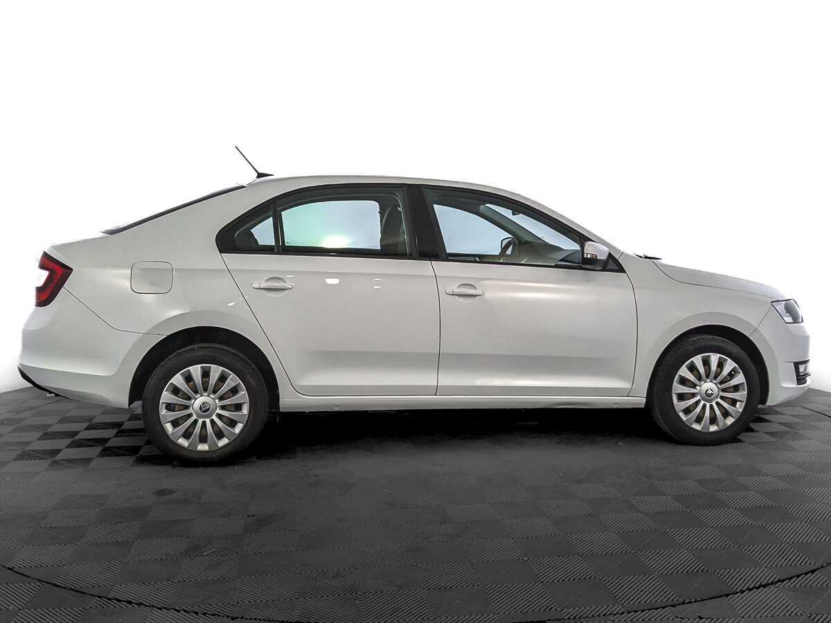 Skoda Rapid 2019 года с пробегом. Фото: #3
