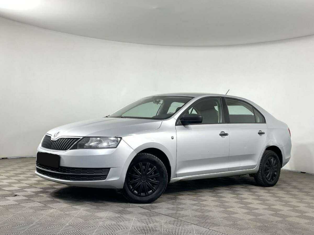 Skoda Rapid 2016 года с пробегом. Посмотреть фото