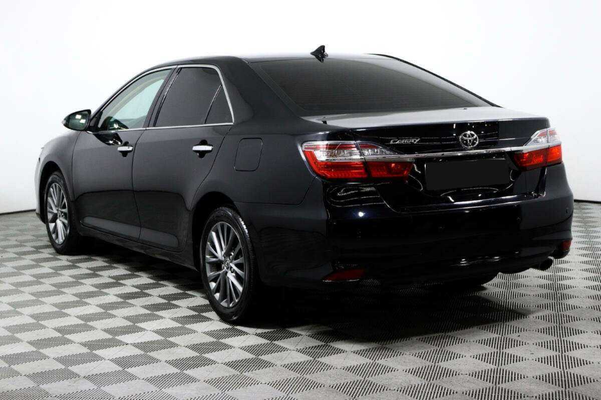 Toyota Camry 2017 года с пробегом. Фото: #6