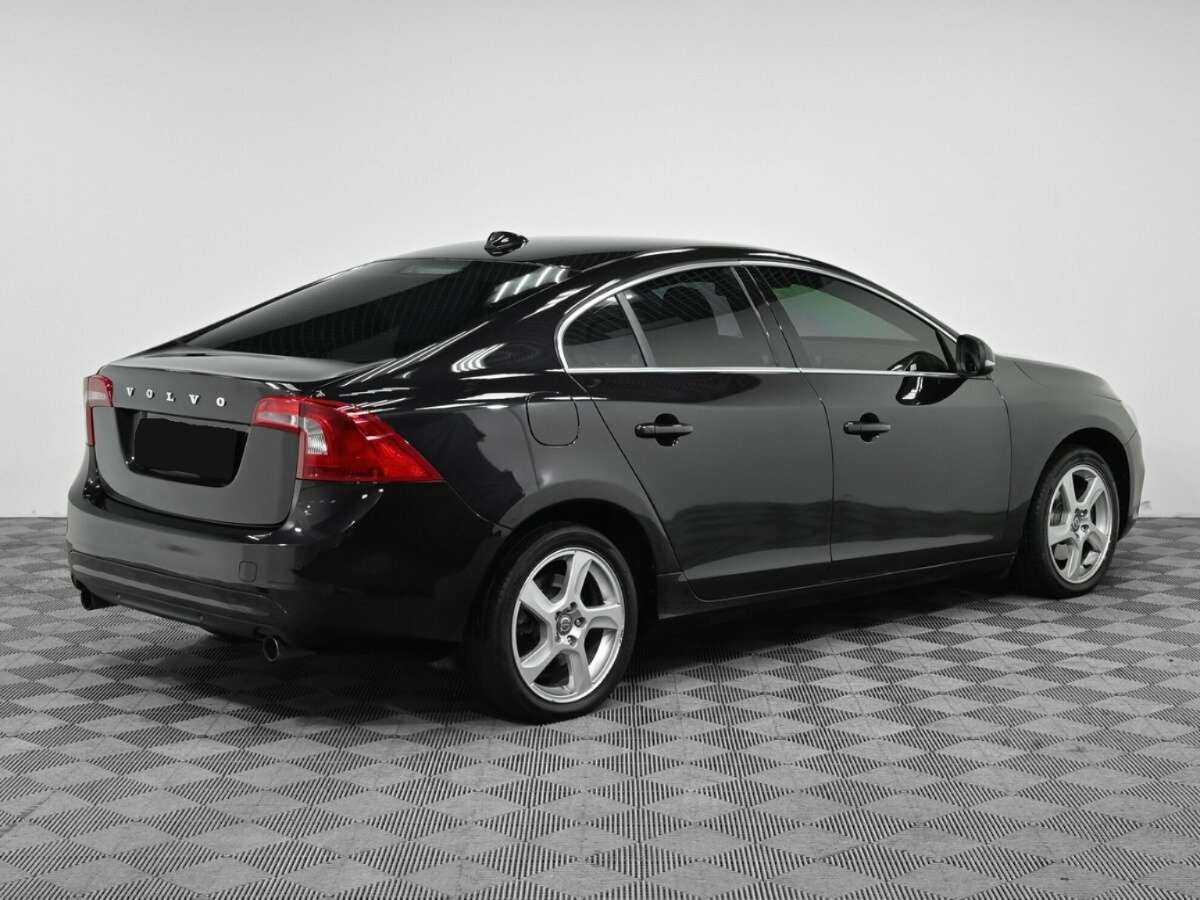 Volvo S60 2013 года с пробегом. Фото: #1