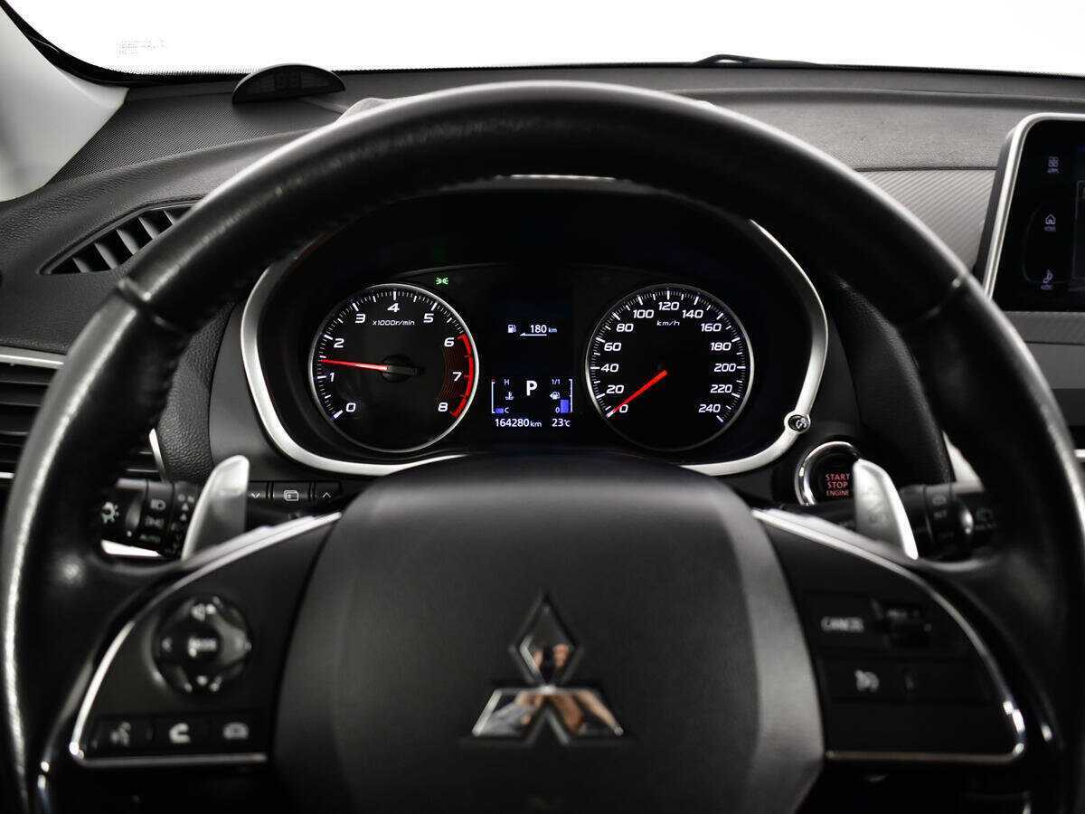 Mitsubishi Eclipse Cross 2018 года с пробегом. Фото: #10