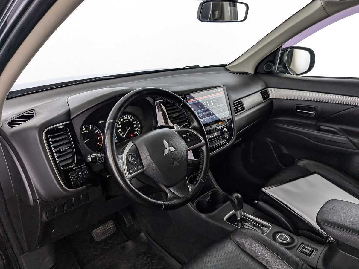 Mitsubishi Outlander 2012 года с пробегом. Фото: #10