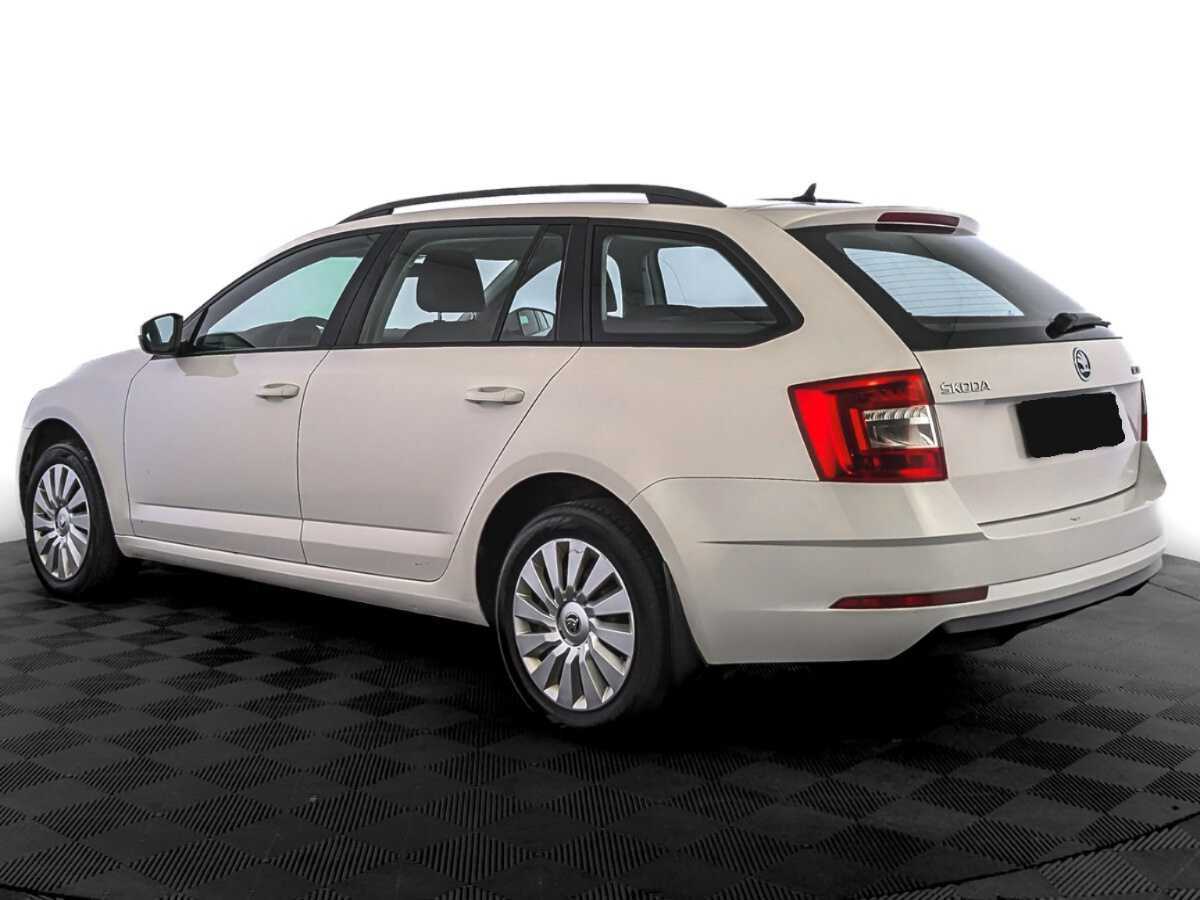 Skoda Octavia 2017 года с пробегом. Фото: #6