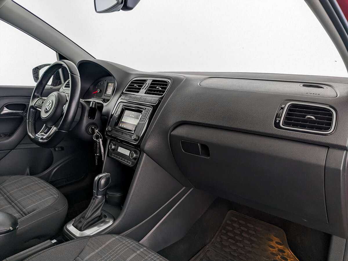 Volkswagen Polo 2017 года с пробегом. Фото: #8