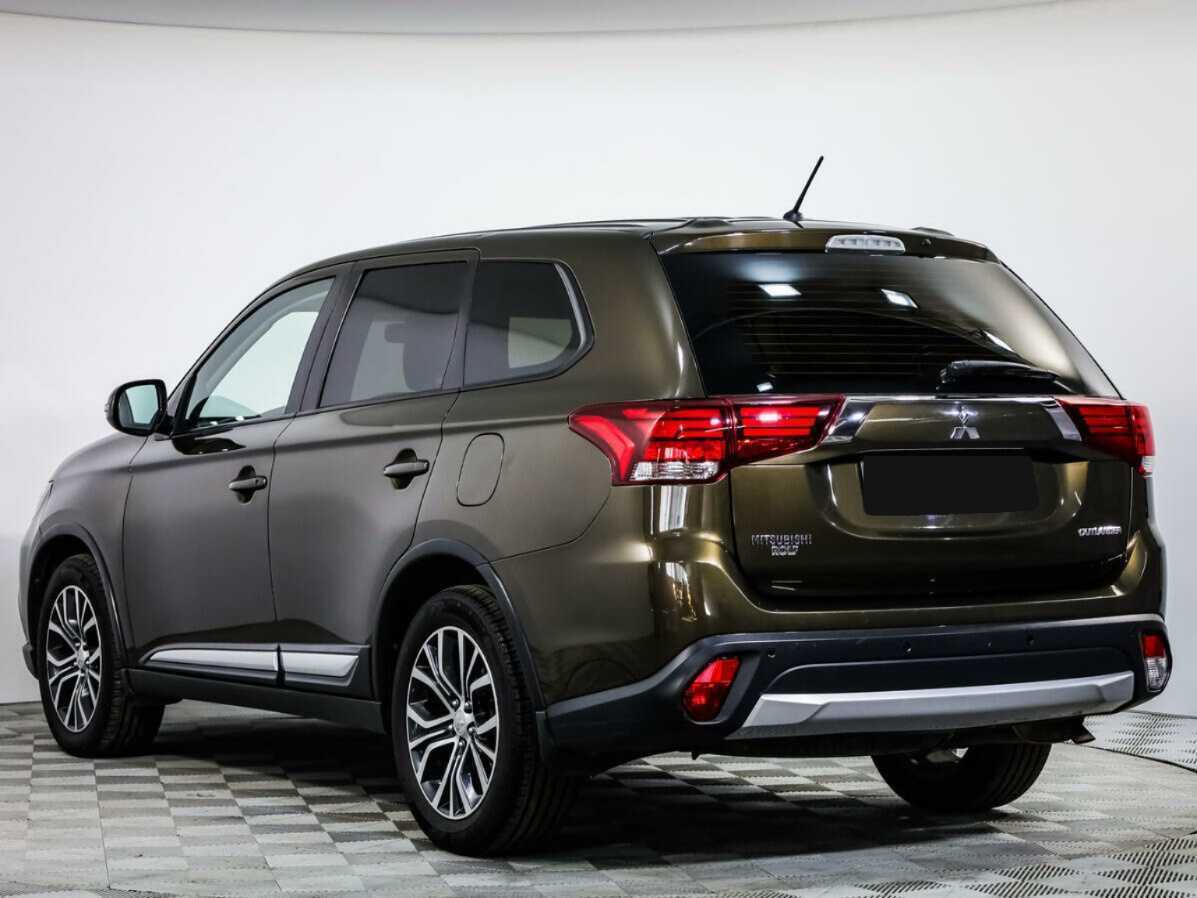 Mitsubishi Outlander 2015 года с пробегом. Фото: #5
