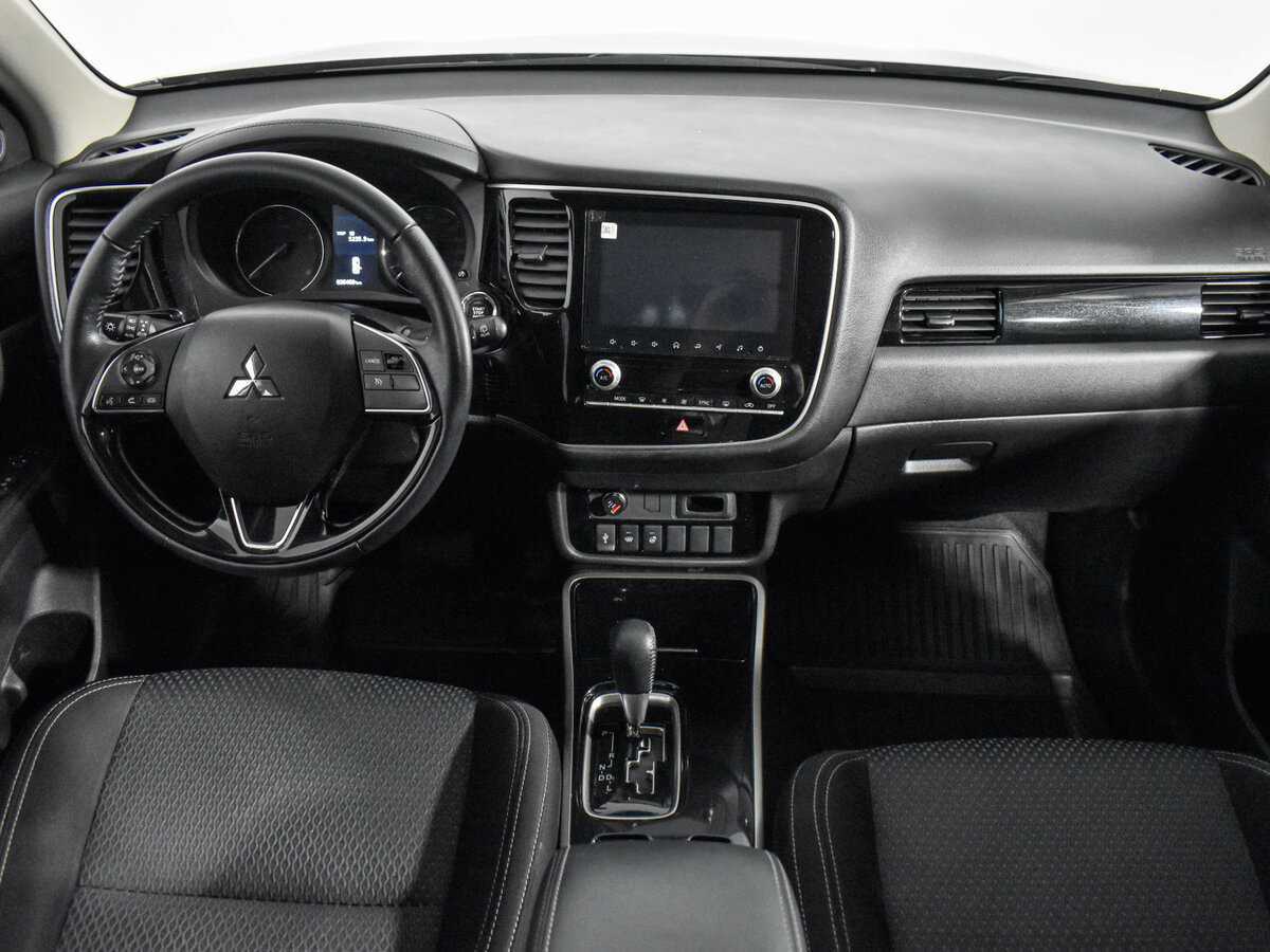 Mitsubishi Outlander 2021 года с пробегом. Фото: #15