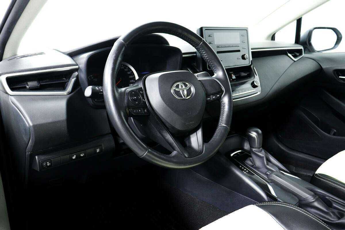 Toyota Corolla 2021 года с пробегом. Фото: #12