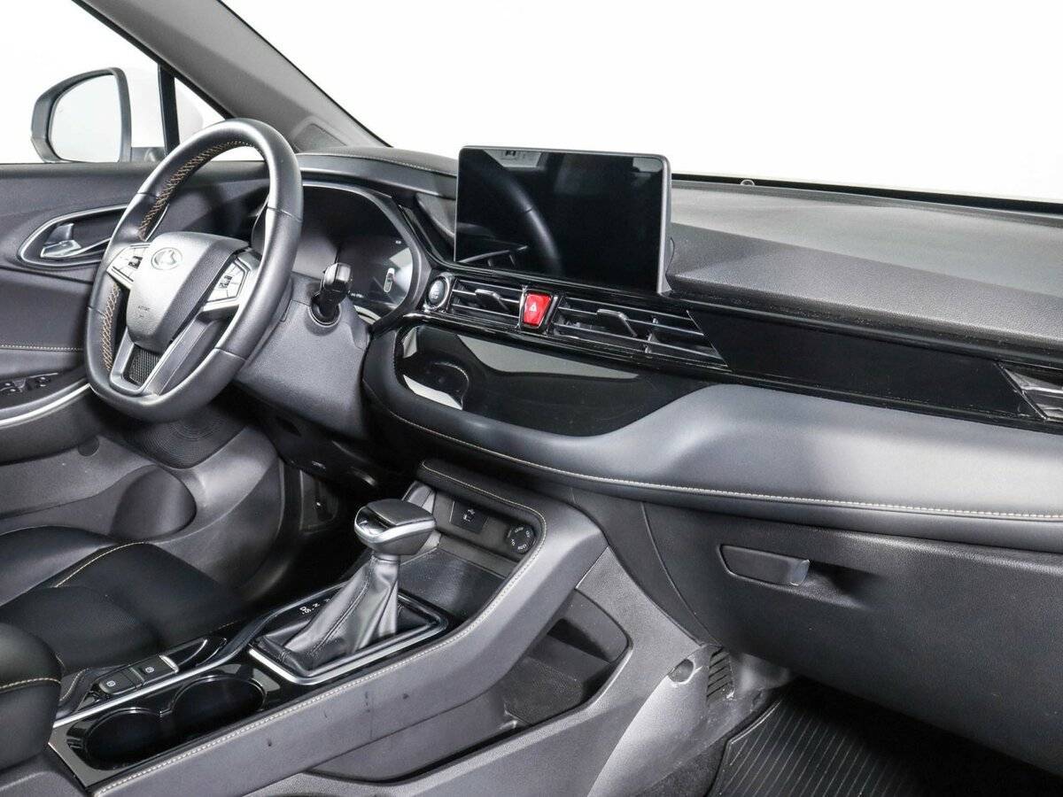 Москвич 3 2023 года с пробегом. Фото: #8