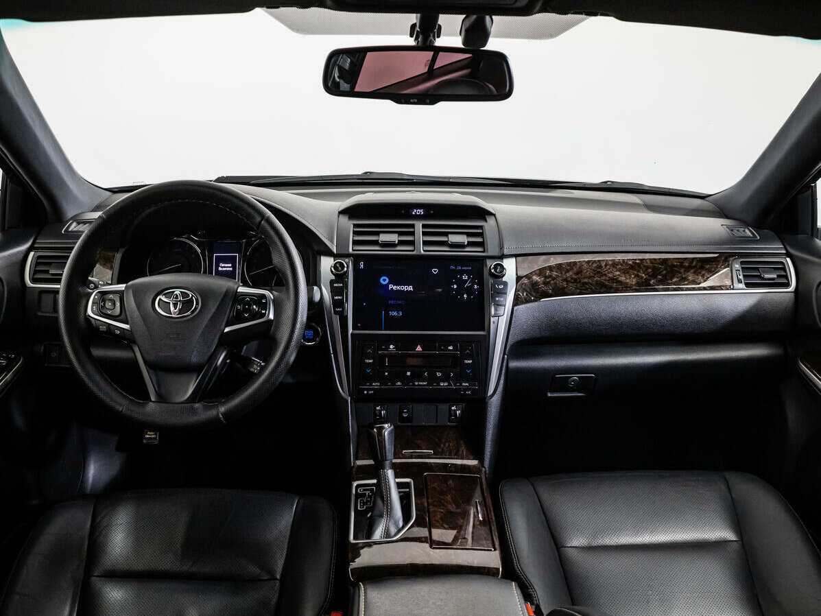 Toyota Camry 2017 года с пробегом. Фото: #12