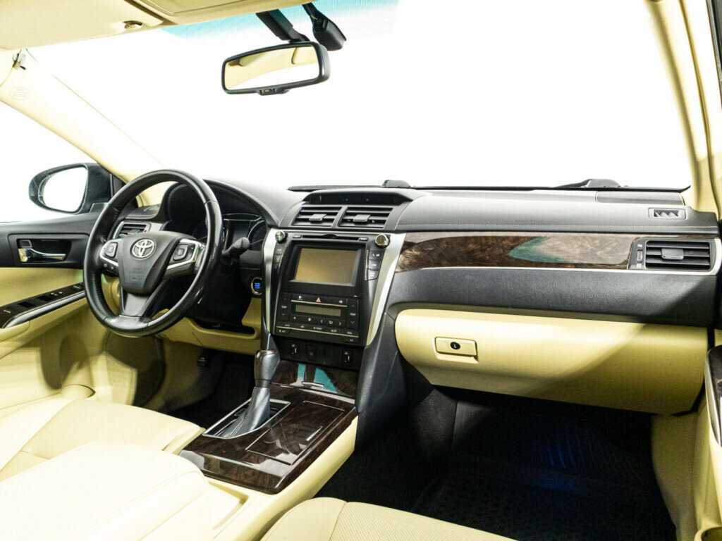 Toyota Camry 2017 года с пробегом. Фото: #7