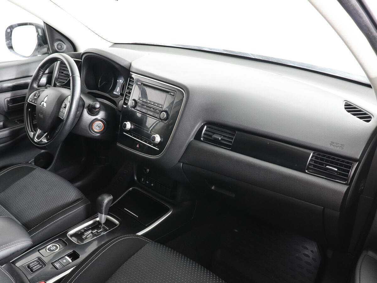 Mitsubishi Outlander 2022 года с пробегом. Фото: #7
