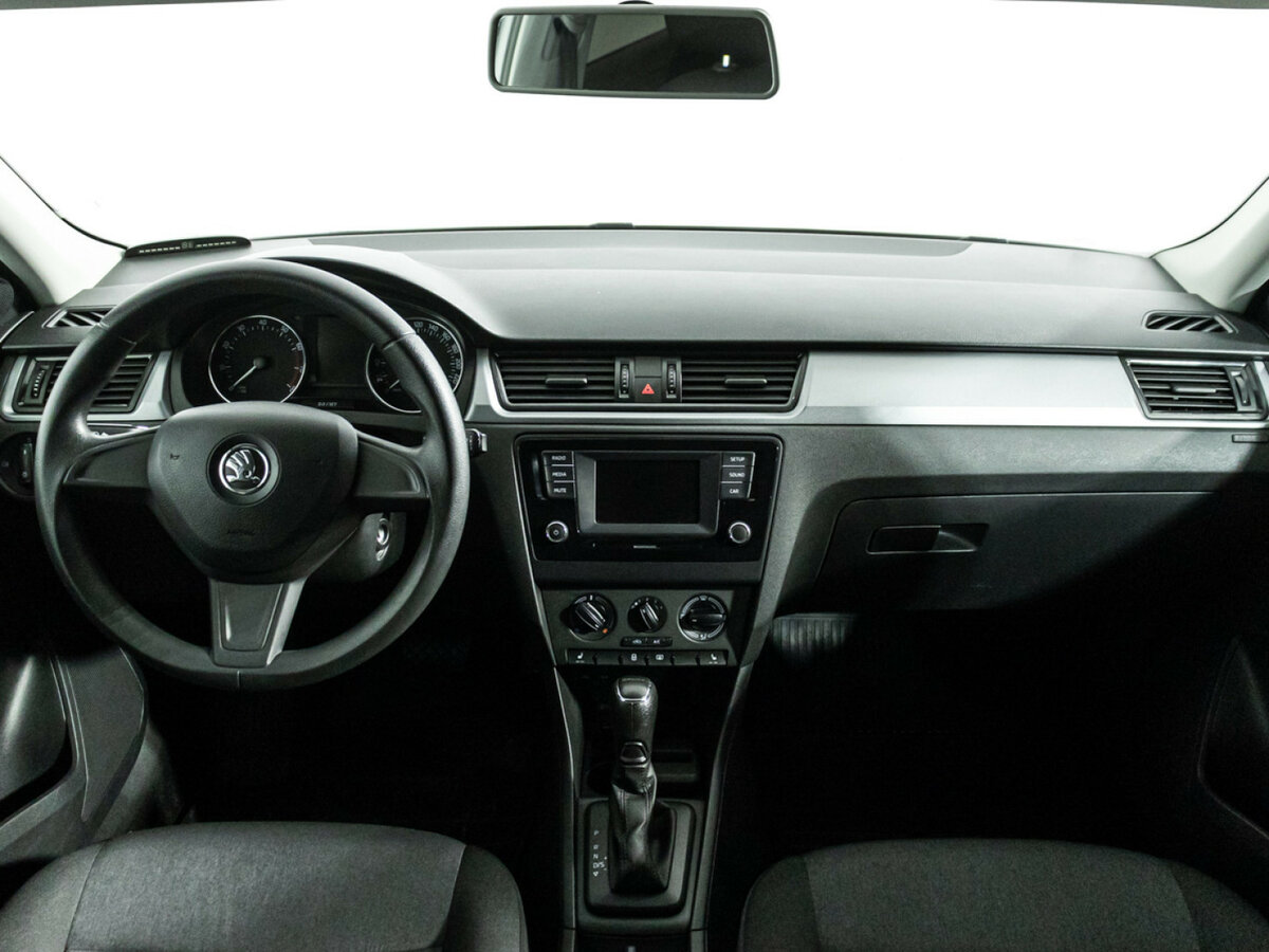 Skoda Rapid 2015 года с пробегом. Фото: #12