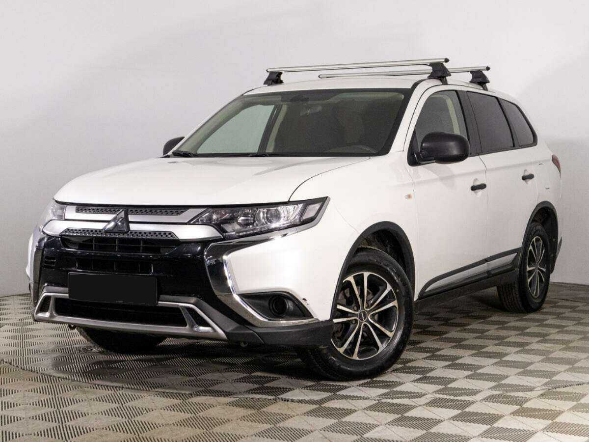 Mitsubishi Outlander 2020 года с пробегом. Посмотреть фото