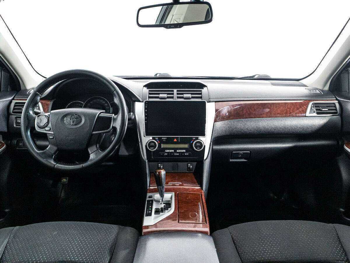 Toyota Camry 2012 года с пробегом. Фото: #12