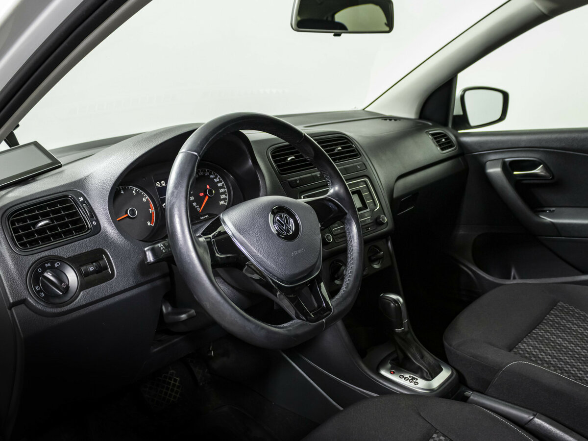 Volkswagen Polo 2016 года с пробегом. Фото: #8