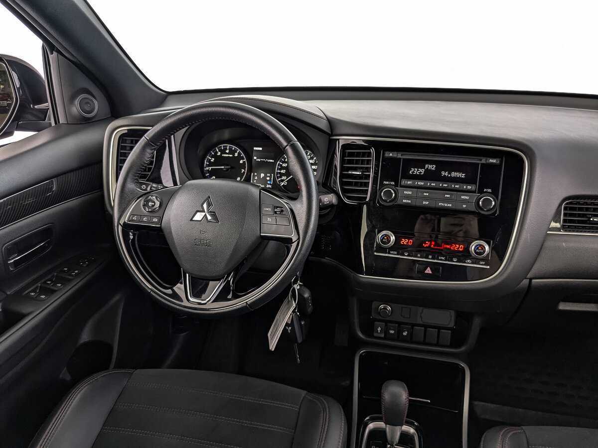 Mitsubishi Outlander 2021 года с пробегом. Фото: #20