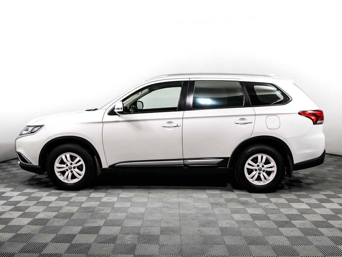 Mitsubishi Outlander 2017 года с пробегом. Фото: #7