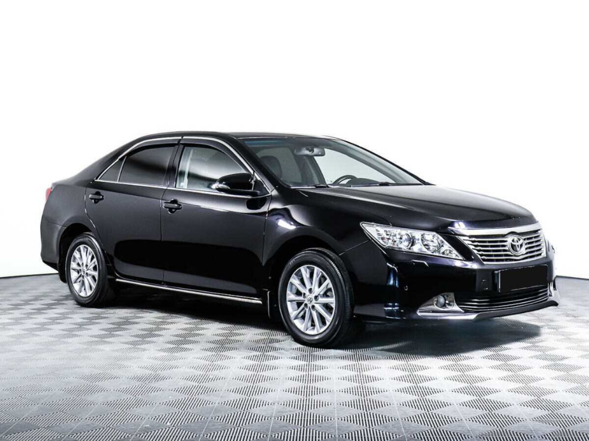 Toyota Camry 2014 года с пробегом. Фото: #2