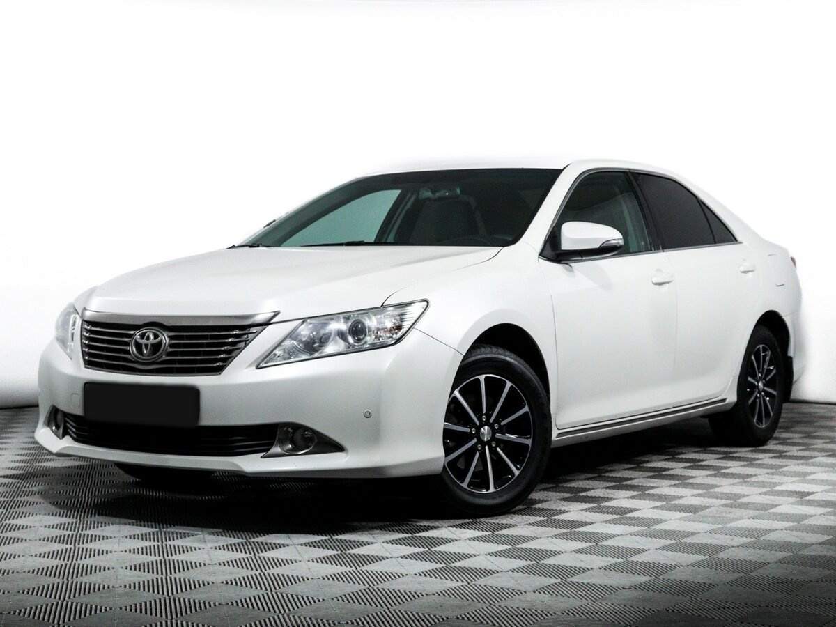 Toyota Camry 2013 года с пробегом. Фото: #0